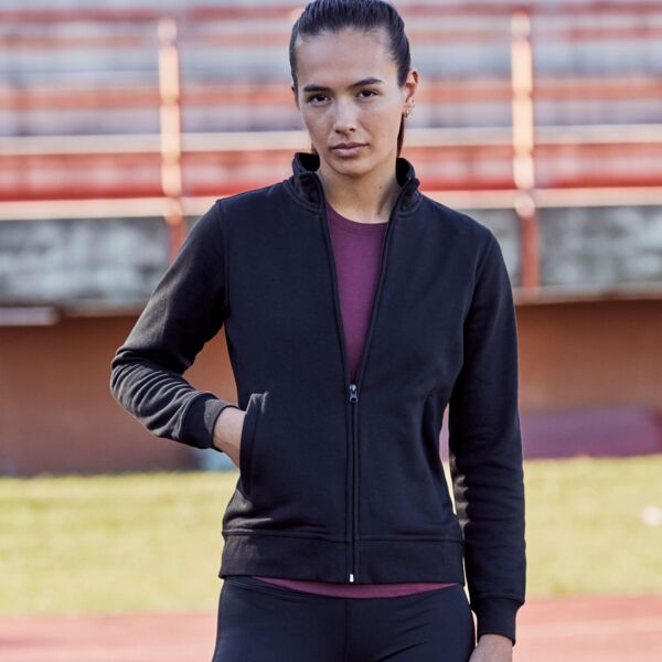 Basic Cardigan Thumbnail